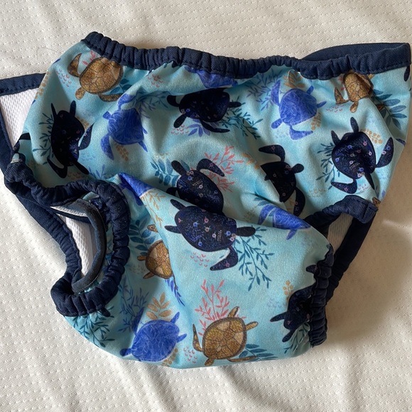 2 Thirsties swim diapers size 2 (9-36 month | 18-40 lbs) - Picture 11 of 12